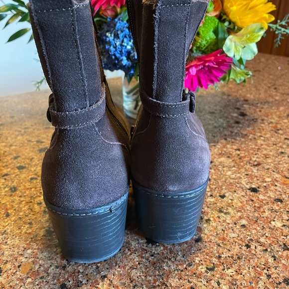 Lands End Boots - Picture 4 of 6